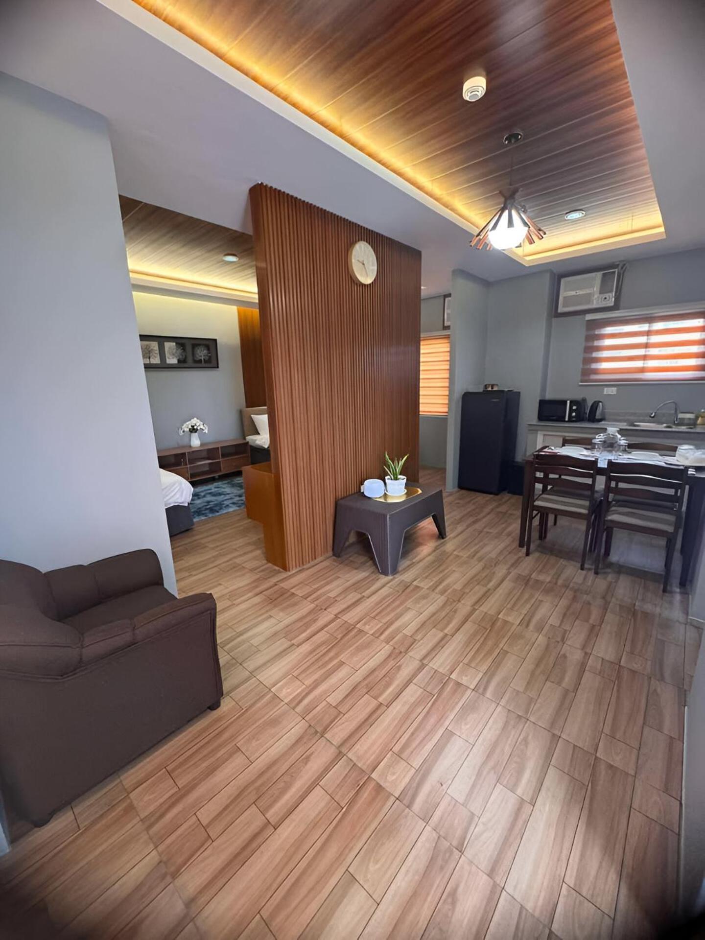 Casa Alberto Of Calapan Town Center Zewnętrze zdjęcie